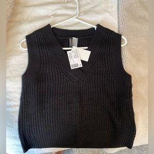 NWT H&M Sweater Vest